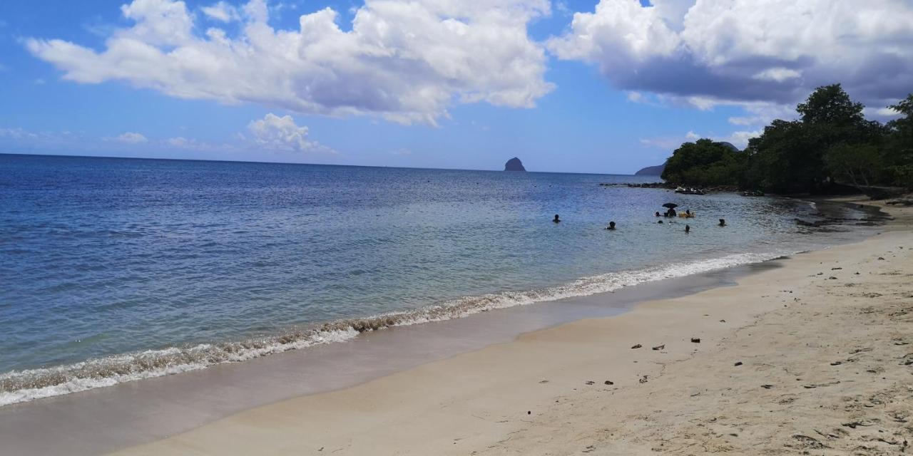La Perle Piscine Et Plage Petite Vue Mer Sainte-Luce Luaran gambar